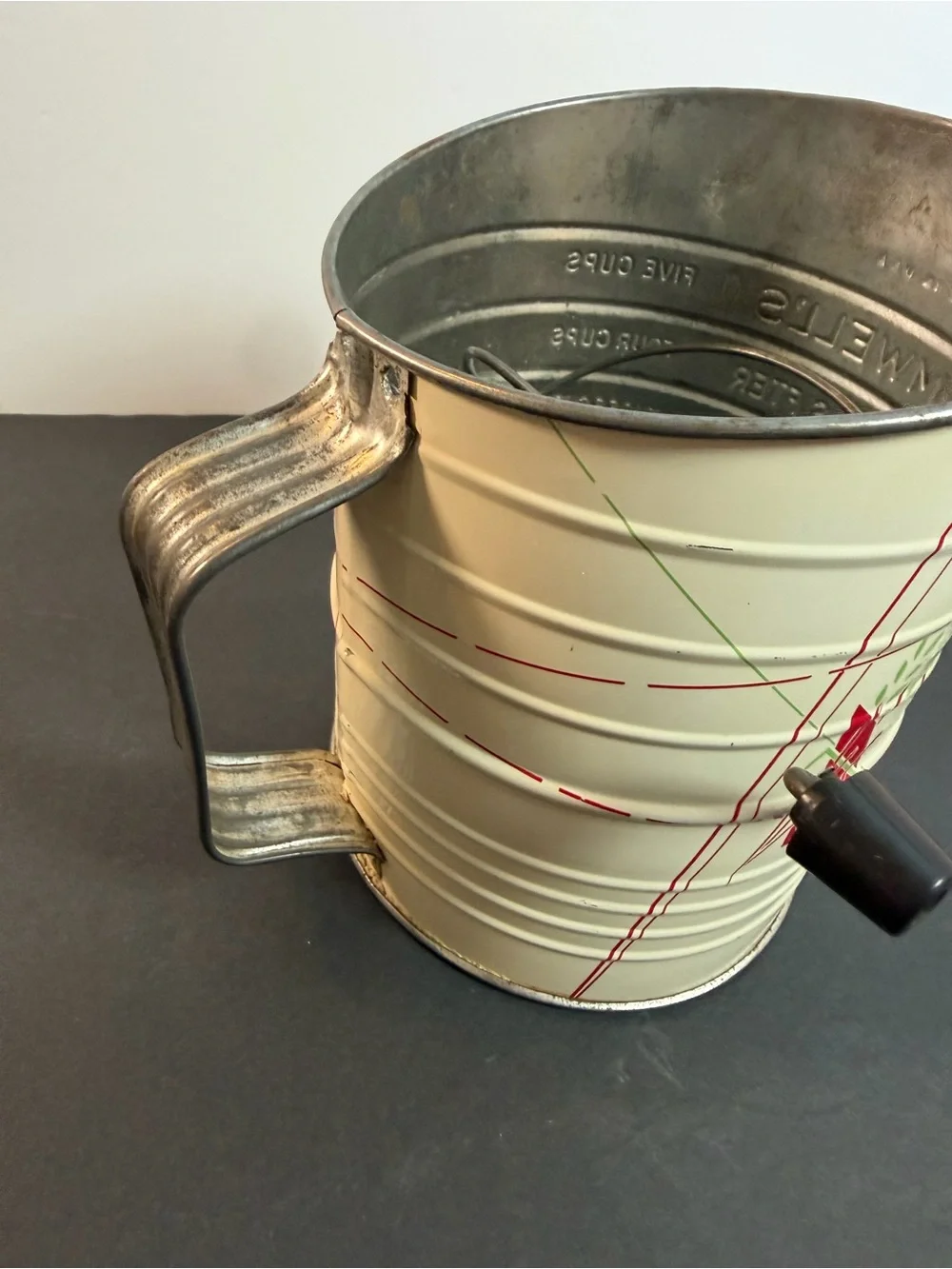 Vintage Bromwell's 5 Cup Measuring Flour Sifter Tin Crank Handle Farmhouse Decor
